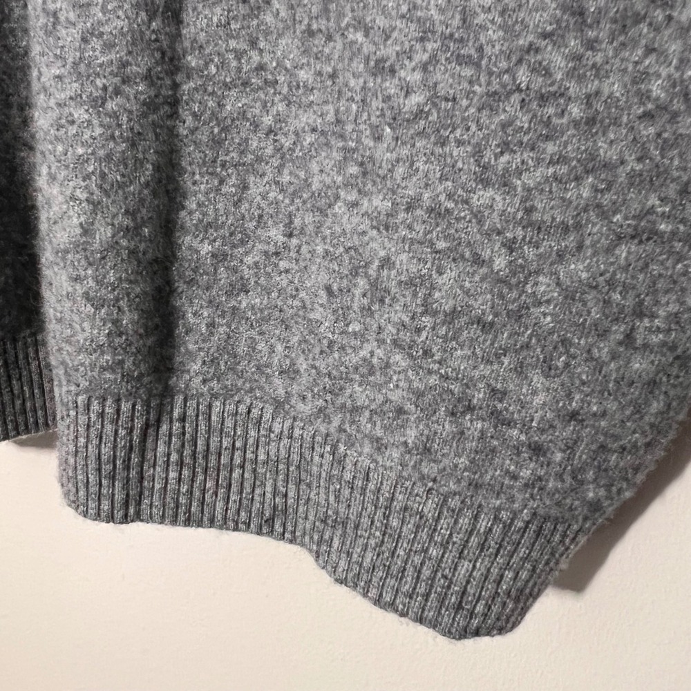 100% Superfine Merino Wool Womens Sweater in Gray Ribbed Sleeves Soft Small - Picture 9 of 13